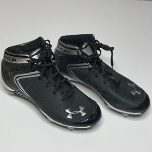 Men’s / boys under armour football cleats 7.5